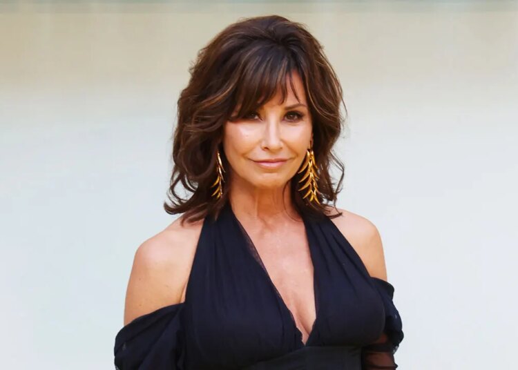 ‘Showgirls’ star Gina Gershon particulars rejecting ‘exploitative’ slasher movie position