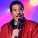 Lionel Richie warns rising stars to embrace followers after weird Chappell Roan incident