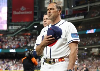 Mark DeRosa responds to critics after Crew USA’s upset loss to Italy Mark DeRosa responds to critics after Crew USA’s upset loss to Italy