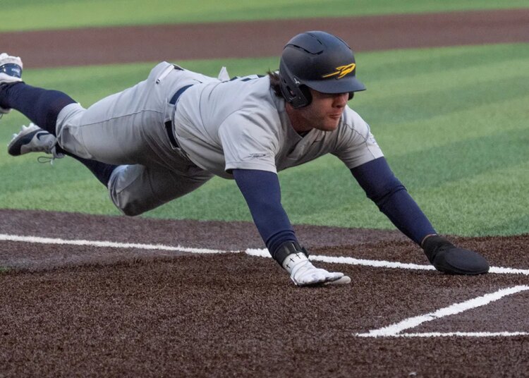 Benches clear throughout faculty baseball sport after exhausting out
