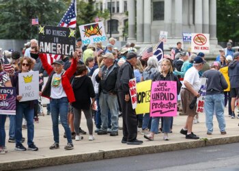 DC protesters rewrite “America the Stunning” amid ICE, shutdown struggle