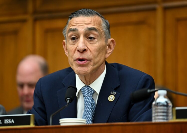 Rep. Darrell Issa declares retirement, backs Desmond for Congress
