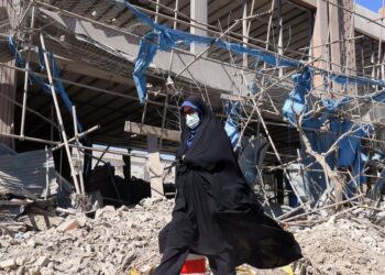 Iran fires extra missiles at Israel on day 4, as Trump declines to place a timeline on the struggle