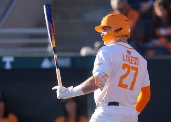 Georgia’s house run theft saves win