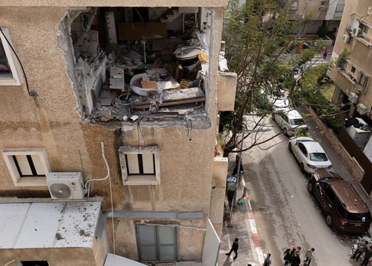 Israel and Iran ramp up assaults as Trump insists Tehran desires a deal : NPR