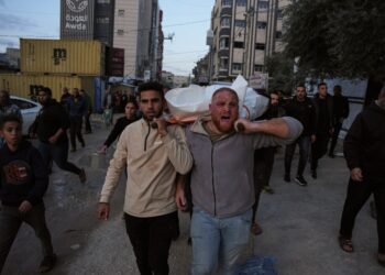 Israeli settlers assault Palestinian villages in West Financial institution violence