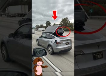 Mobil dengan BBM Limitless #shorts #tesla #faktaunik #faktamenarik