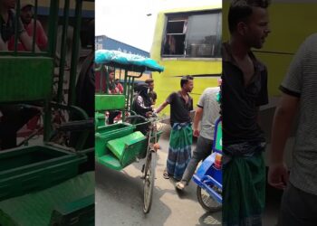 accident, bus, automotive, auto riksha, tesla #shorts #bus #accident #automotive #autorickshaw #tesla