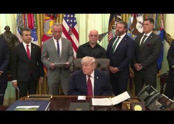 Donald Trump indicators an Govt Orders within the Oval Workplace