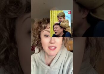 BLINK IF YOU’RE OK!! #elon #elonmusk #tesla #x #doge #trump #donaldtrump #maralago #humanshield #son