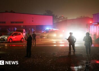 UN to vote on decision to safe the Strait of Hormuz, as Trump renews threats in opposition to Iran