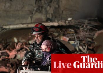 Center East disaster dwell: strait of Hormuz seems to stay closed amid conflicting US and Iran briefings | Iran Center East disaster dwell: strait of Hormuz seems to stay closed amid conflicting US and Iran briefings | Iran