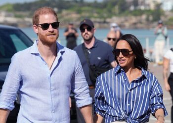 Prince Harry and Meghan ‘mobbed’ by followers at Sydney Opera Home | Royal | Information