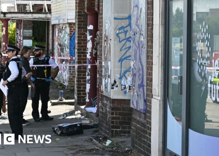 Counter-terror police examine one other arson assault – BBC