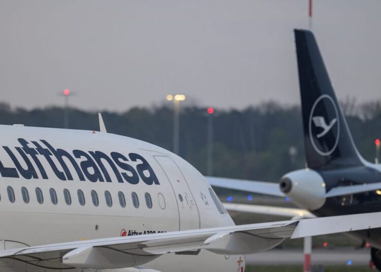 Lufthansa axes 20,000 ‘unprofitable’ flights to avoid wasting jet gasoline – POLITICO