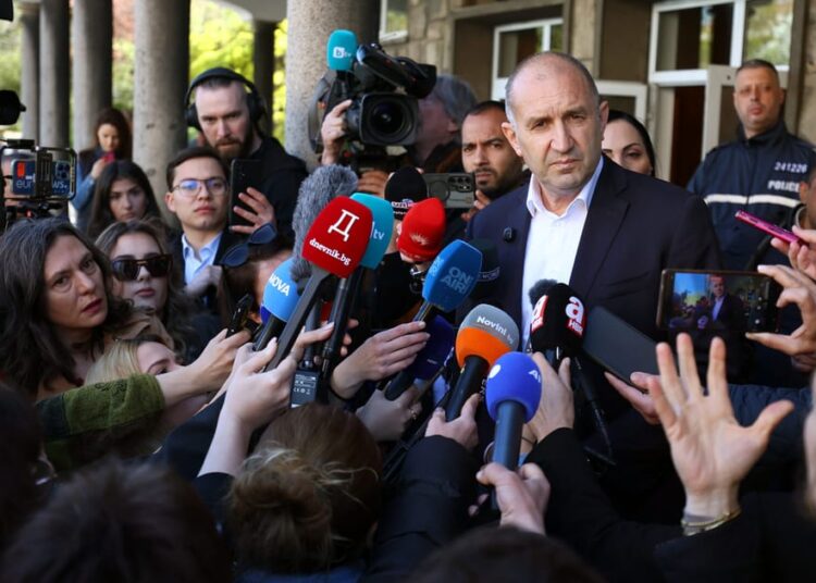 Russia-aligned Rumen Radev set to win Bulgarian election – POLITICO