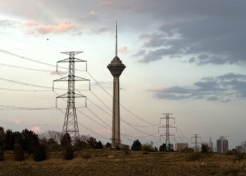 Trump threatens Iran with ‘Hell’ over Strait of Hormuz in profane put up Trump threatens Iran with ‘Hell’ over Strait of Hormuz in profane put up