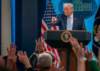 Trump agrees to droop assaults for ‘two weeks’ if Iran opens Strait of Hormuz – The Washington Put up