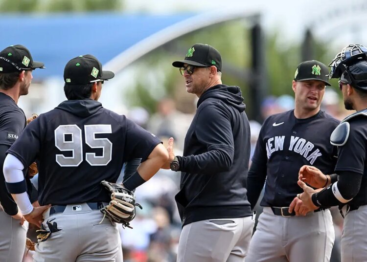 Yankees proprietor Hal Steinbrenner to resolve on new alternate uniform, per stories