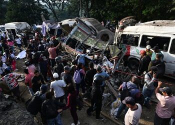 Colombia freeway bombing leaves 14 lifeless amid ‘wave of assaults’