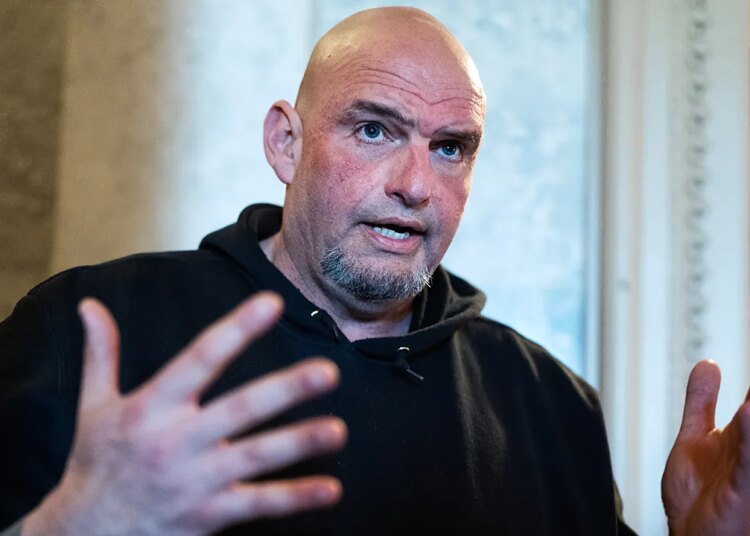 Sen Fetterman urges decrease political temperature after WHCA capturing