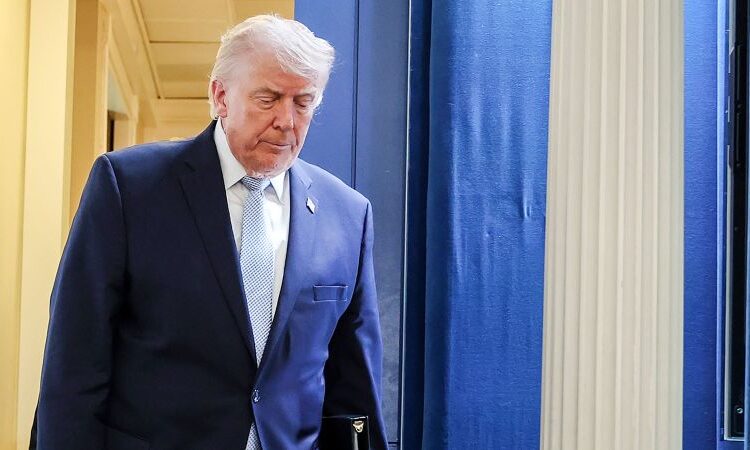 Reside updates: Iran warfare, Trump agrees to ceasefire on the situation the Strait of Hormuz is reopened Reside updates: Iran warfare, Trump agrees to ceasefire on the situation the Strait of Hormuz is reopened