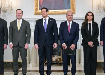 Stay Updates: Iran battle continues with U.S. blockade of ports; Lebanon and Israel maintain direct talks Stay Updates: Iran battle continues with U.S. blockade of ports; Lebanon and Israel maintain direct talks