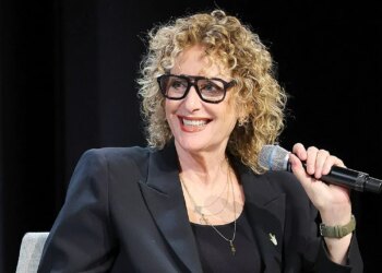 Judy Gold praises New York Comedy Membership for ejecting antisemitic heckler Judy Gold praises New York Comedy Membership for ejecting antisemitic heckler