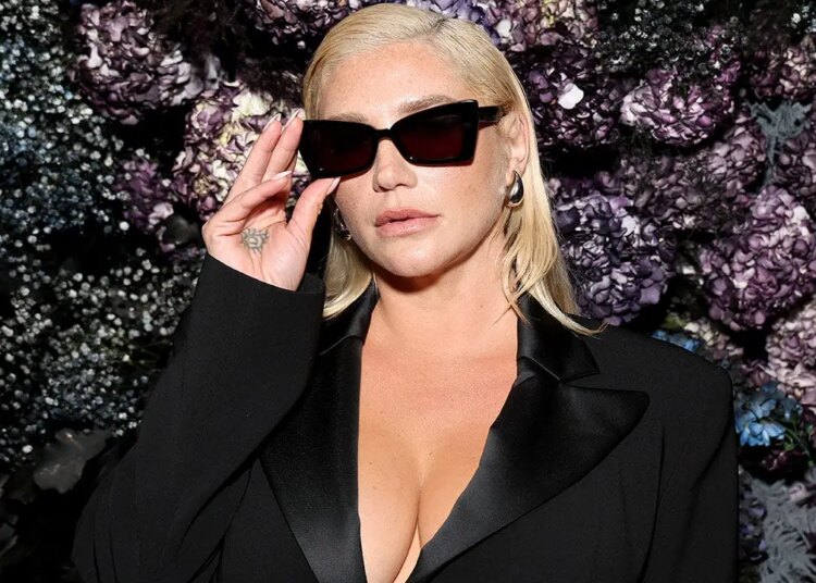 Kesha went skinny dipping for Mom Nature, Kristin Cavallari fashions for her model & cones of disgrace