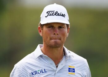 PGA Tour participant goes shirtless in New Orleans, fails at miracle shot from water