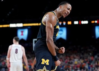 Michigan Wolverines rout Arizona to succeed in nationwide championship recreation