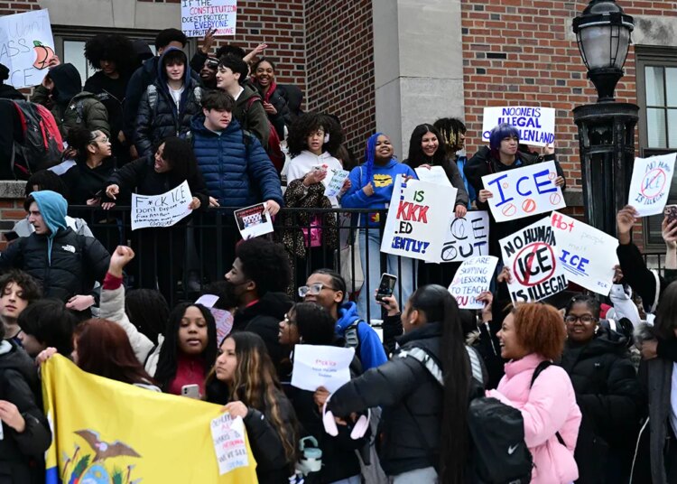 Fox Information Campus Radicals E-newsletter: Dem lecturers groom ‘foot troopers’