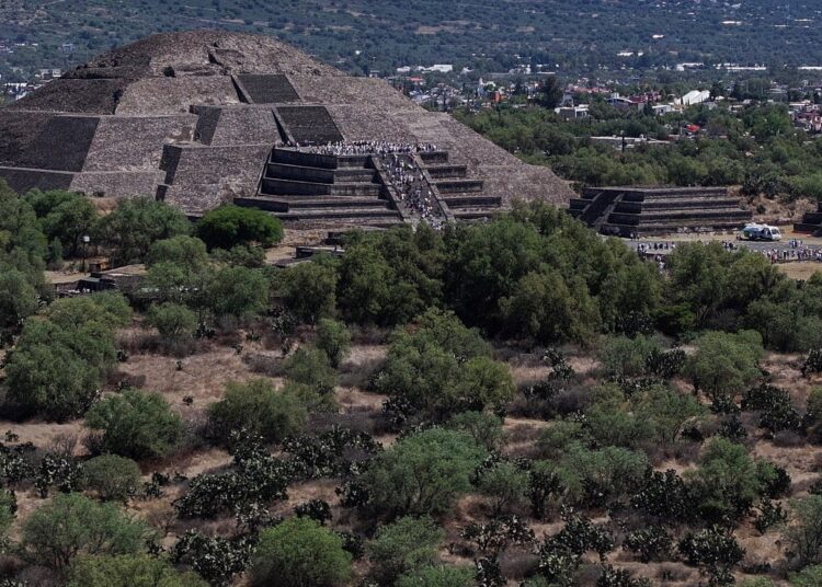 Gunman kills Canadian lady, injures six at Mexico’s Teotihuacan pyramids | Tourism Information