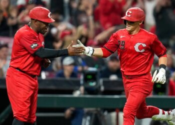 Cincinnati Reds debut Metropolis Join uniforms and they’re an abomination