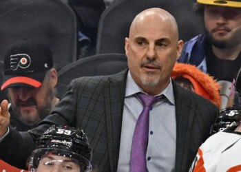 Flyers coach Rick Tocchet calls out his group after Sport 5 loss: ‘They have to step it up’