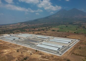 El Salvador places almost 500 alleged MS-13 gangsters on mass trial