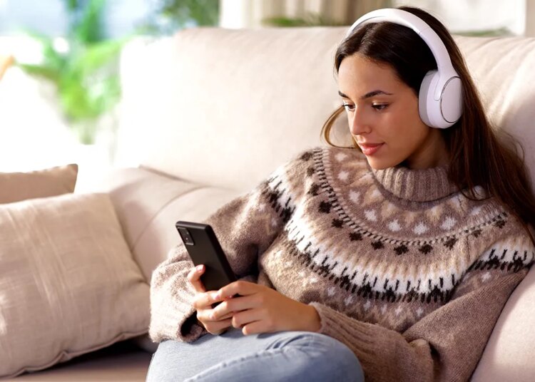 Starbucks launches ChatGPT app to assist clients decide and customise drinks Starbucks launches ChatGPT app to assist clients decide and customise drinks