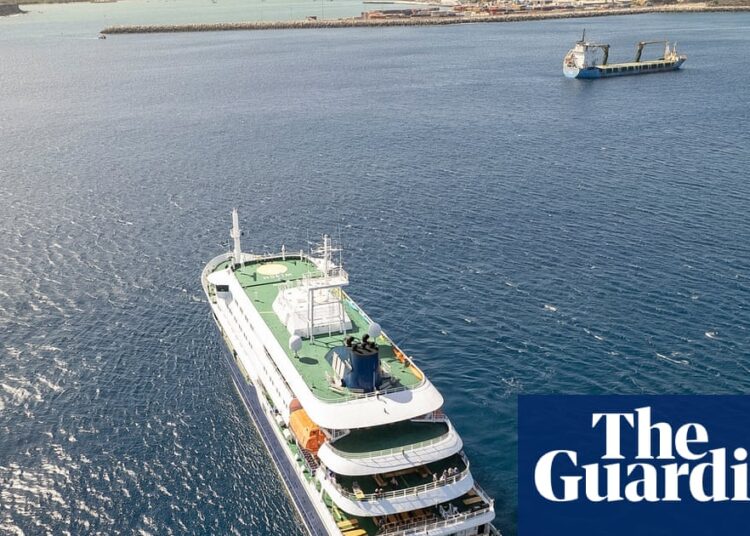 Cruise ship at centre of suspected hantavirus outbreak blocked from docking in Cape Verde | Infectious ailments