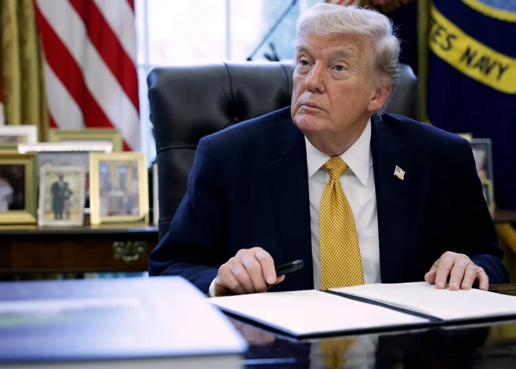 Ballot finds about 6 in 10 Individuals actively attempt to keep away from information about Trump